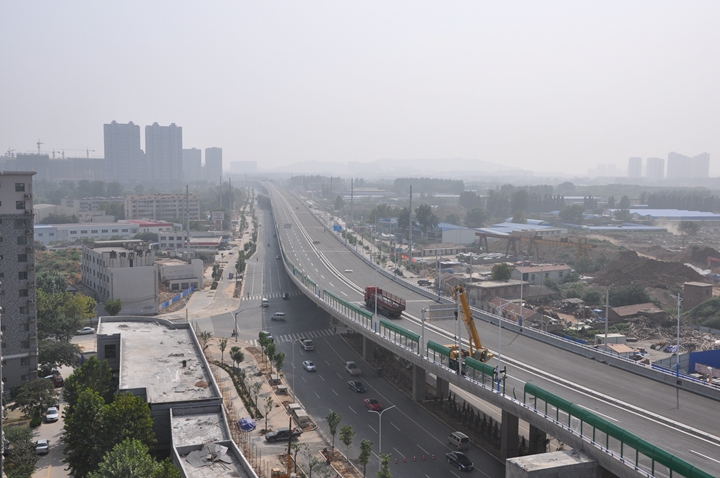 济南市二环西路地面道路及环境建设哔咔漫画
