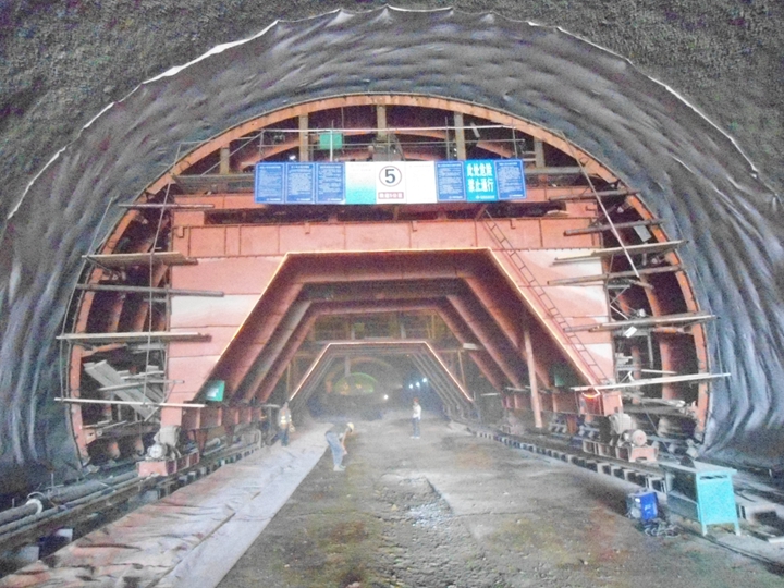 二环南路道路建设哔咔漫画
